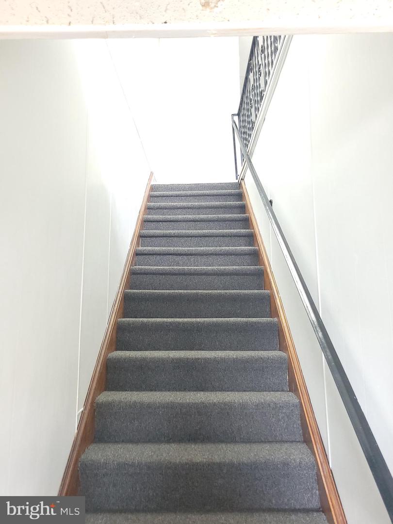 304 W Levering Mill Rd #2 Property Photo 2
