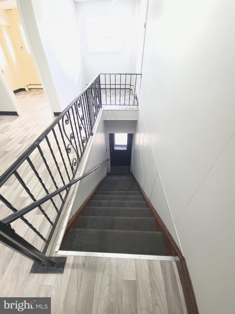 304 W Levering Mill Rd #2 Property Photo 9
