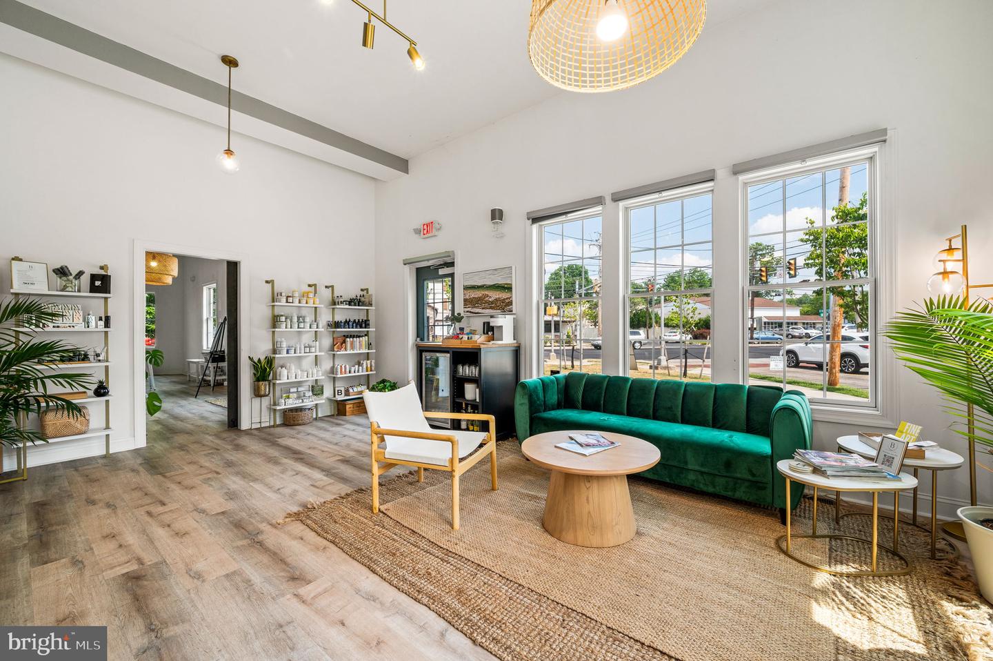 725 & 735 Bethlehem Pike Property Photo 9