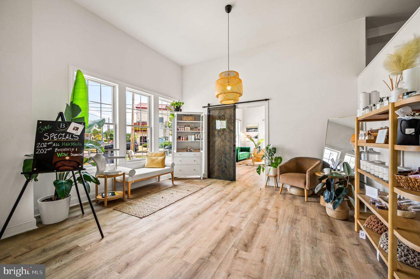 725 & 735 Bethlehem Pike Property Photo 10