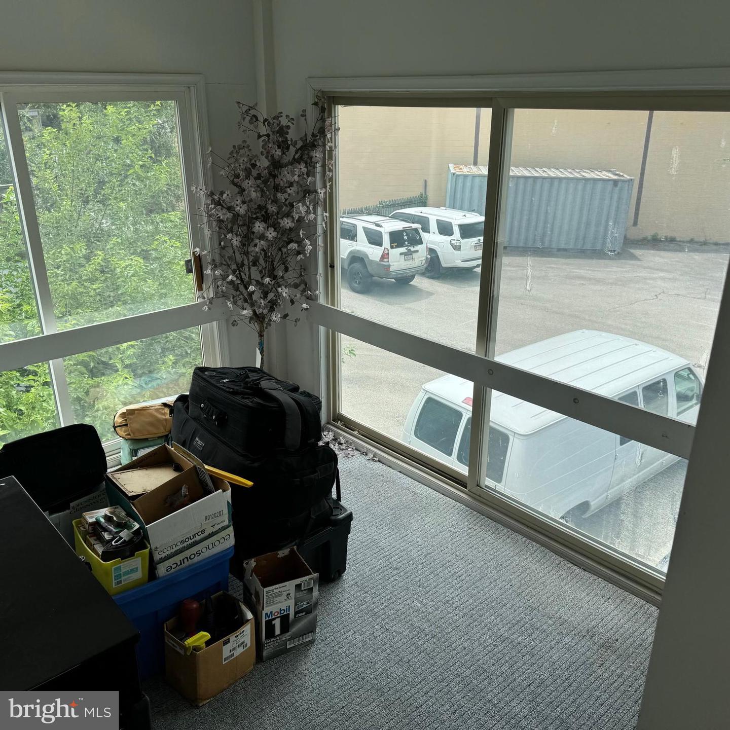 2808 And 2816 Limekiln Pike Property Photo 2