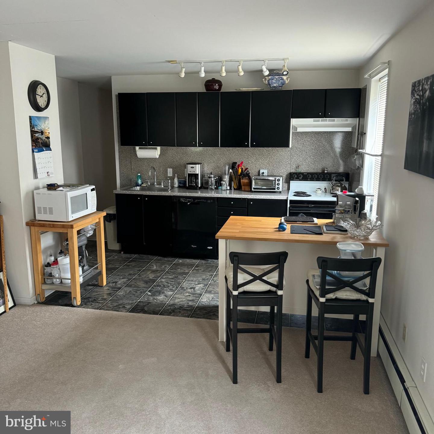 2808 And 2816 Limekiln Pike Property Photo 4