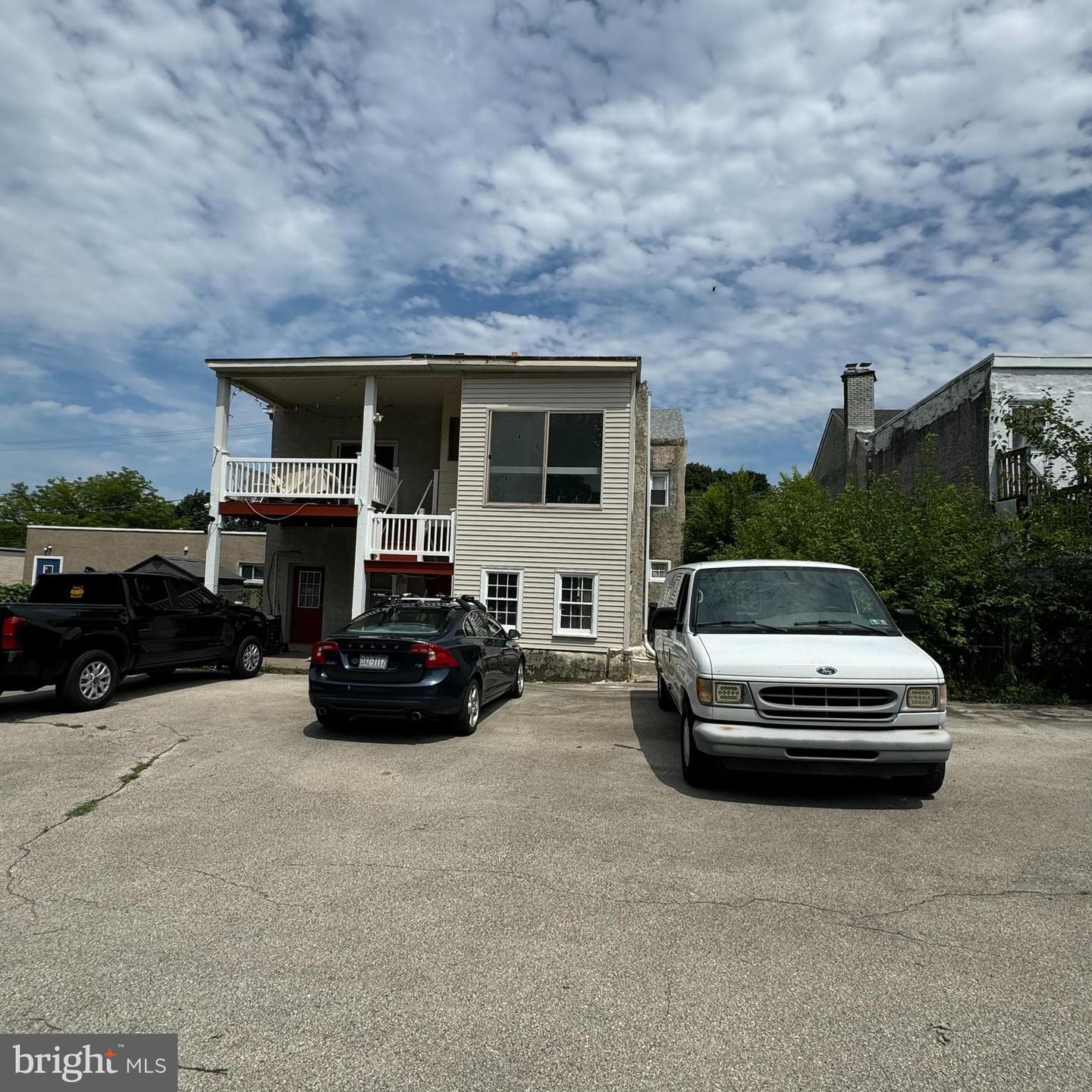 2808 And 2816 Limekiln Pike Property Photo 14