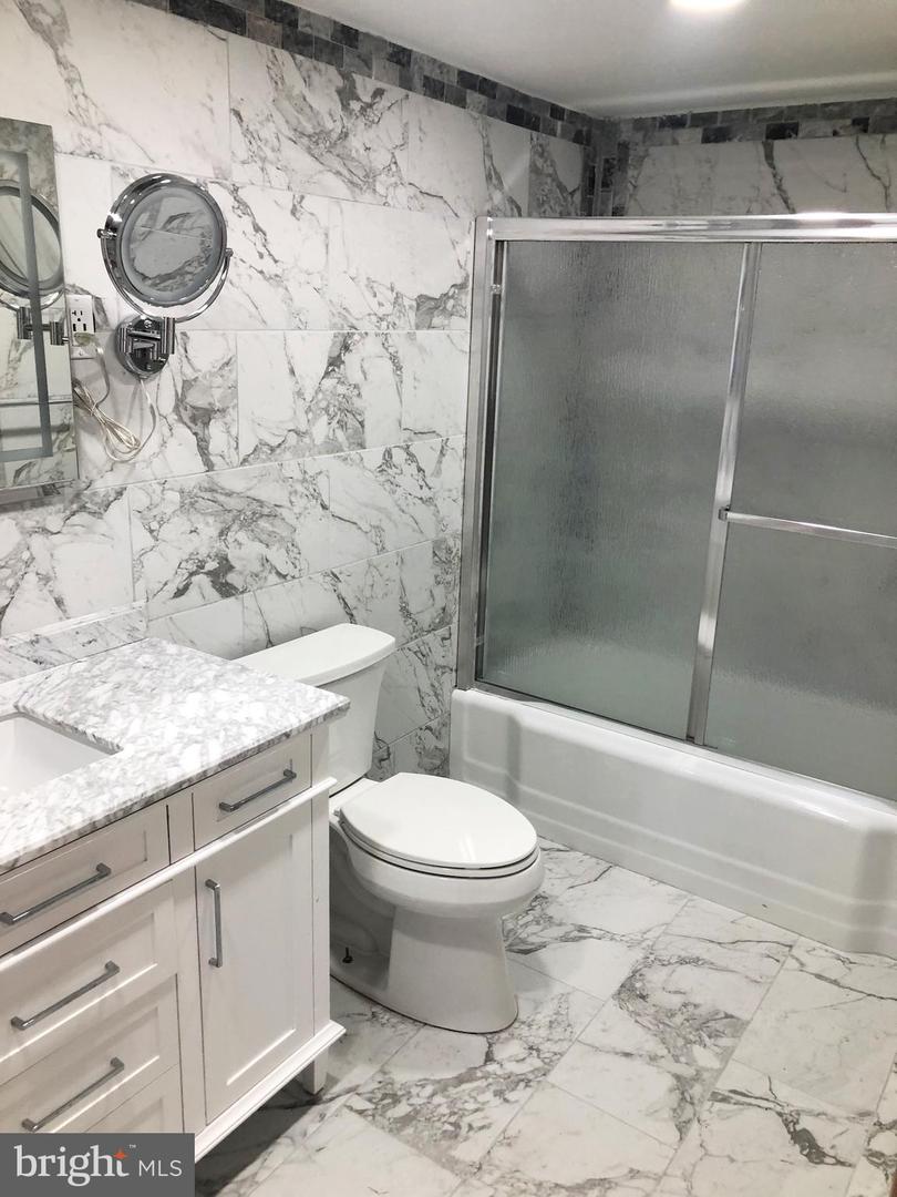 30 2nd Street Property Photo 20