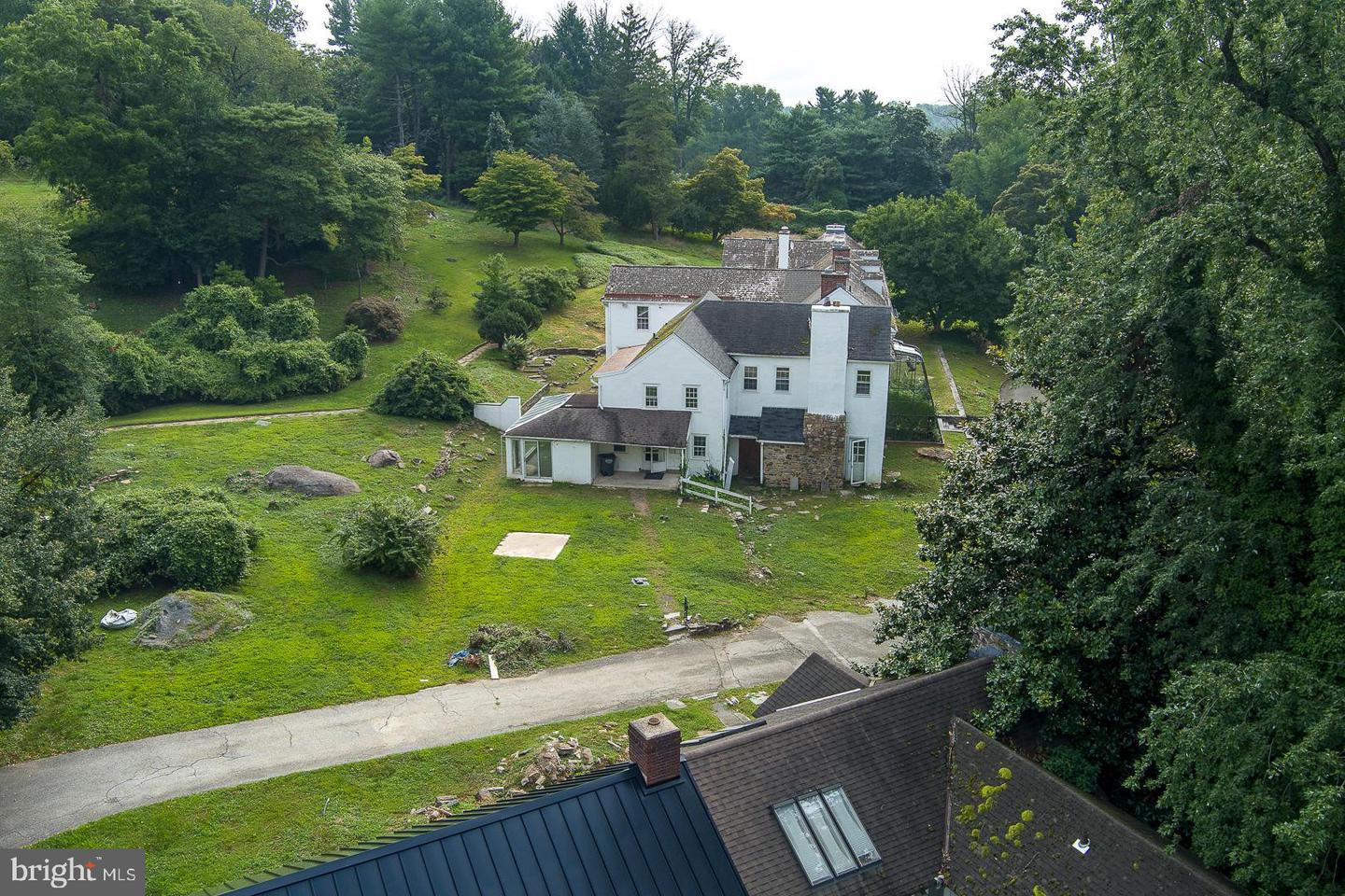 1425 Mount Pleasant Rd Property Photo 2