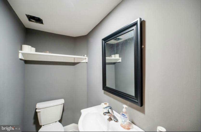 21 N Hanover St #suite B Property Photo 15