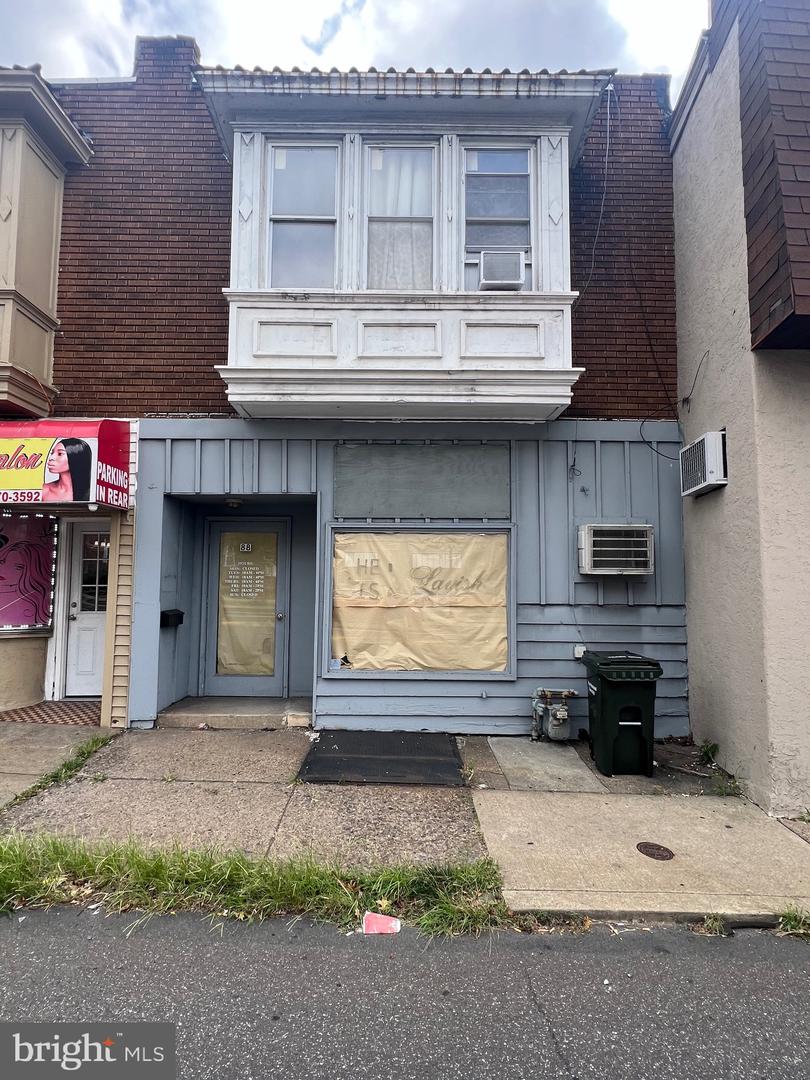 88 N York Rd Property Photo