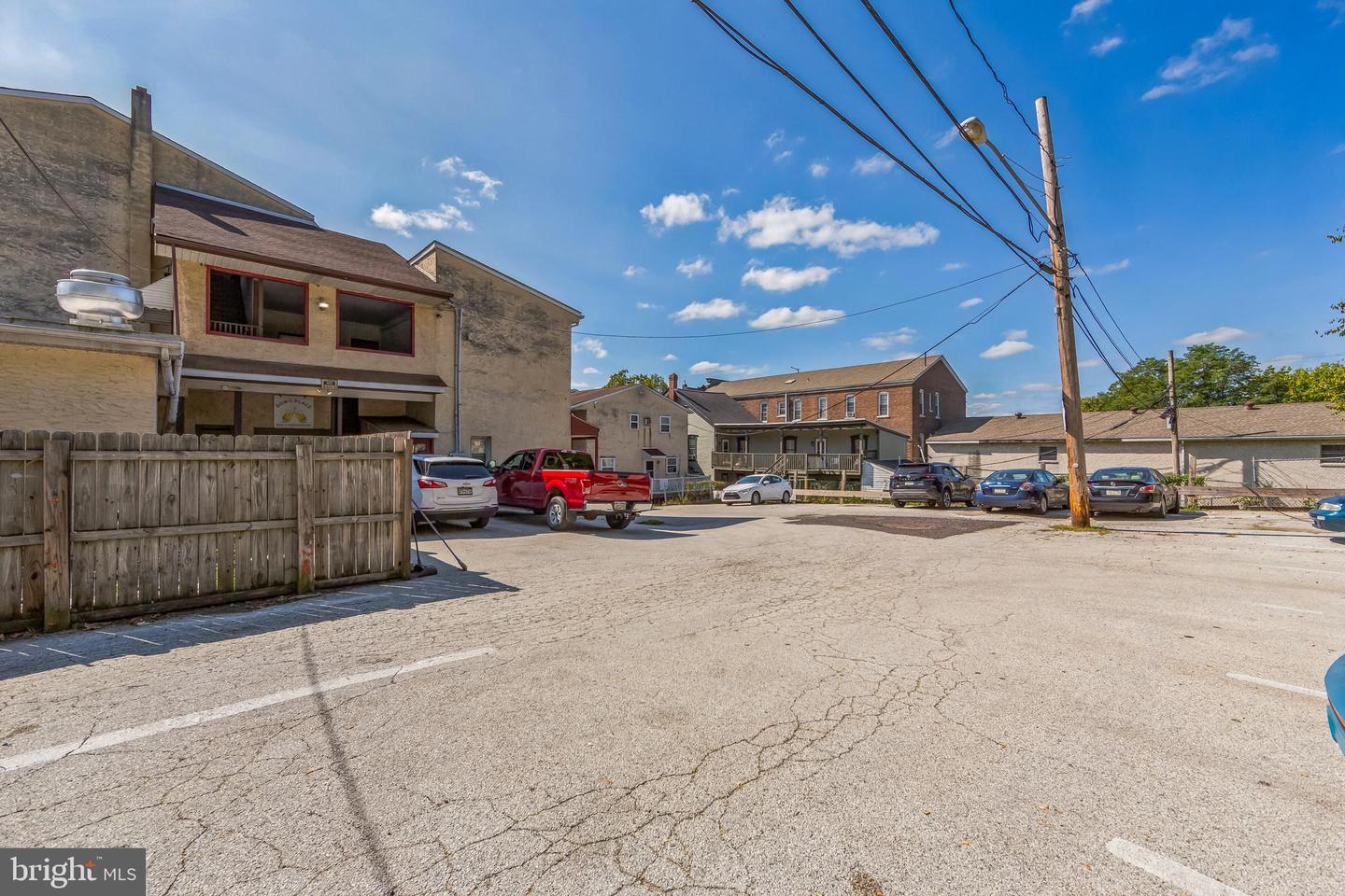 209 Property Photo 21