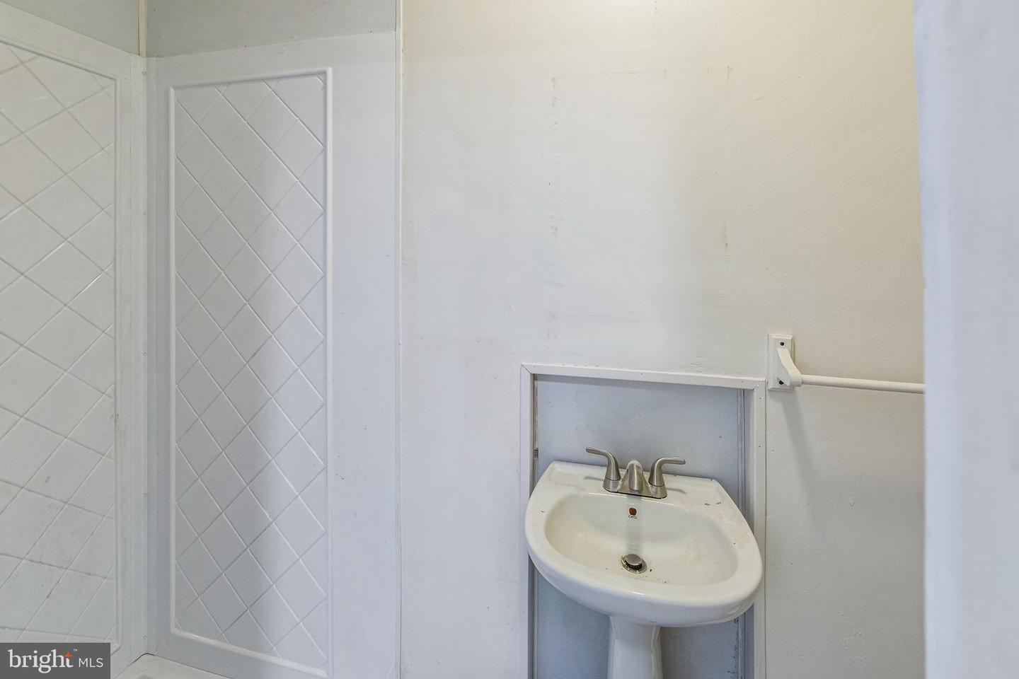 209 Property Photo 31