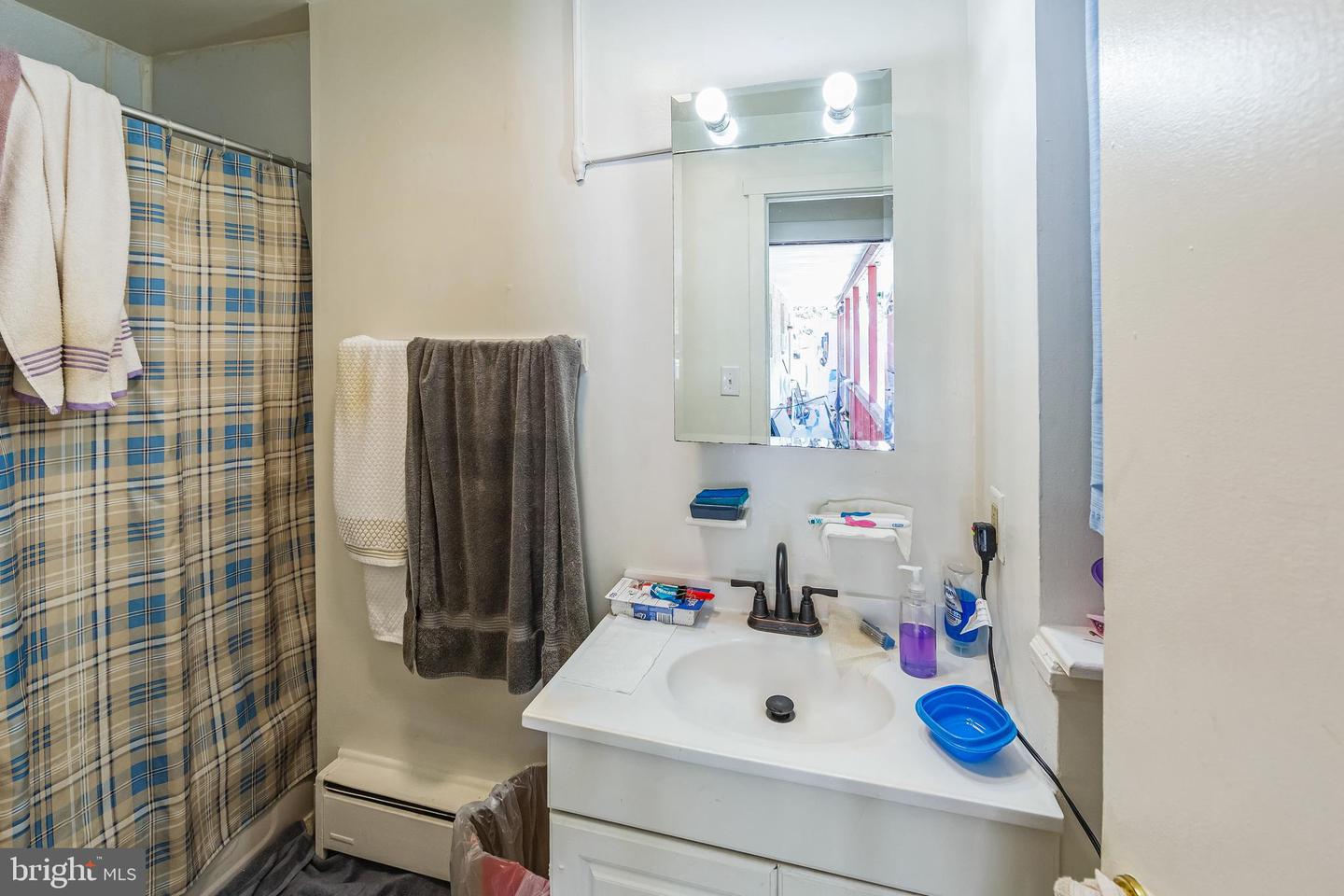 209 Property Photo 32