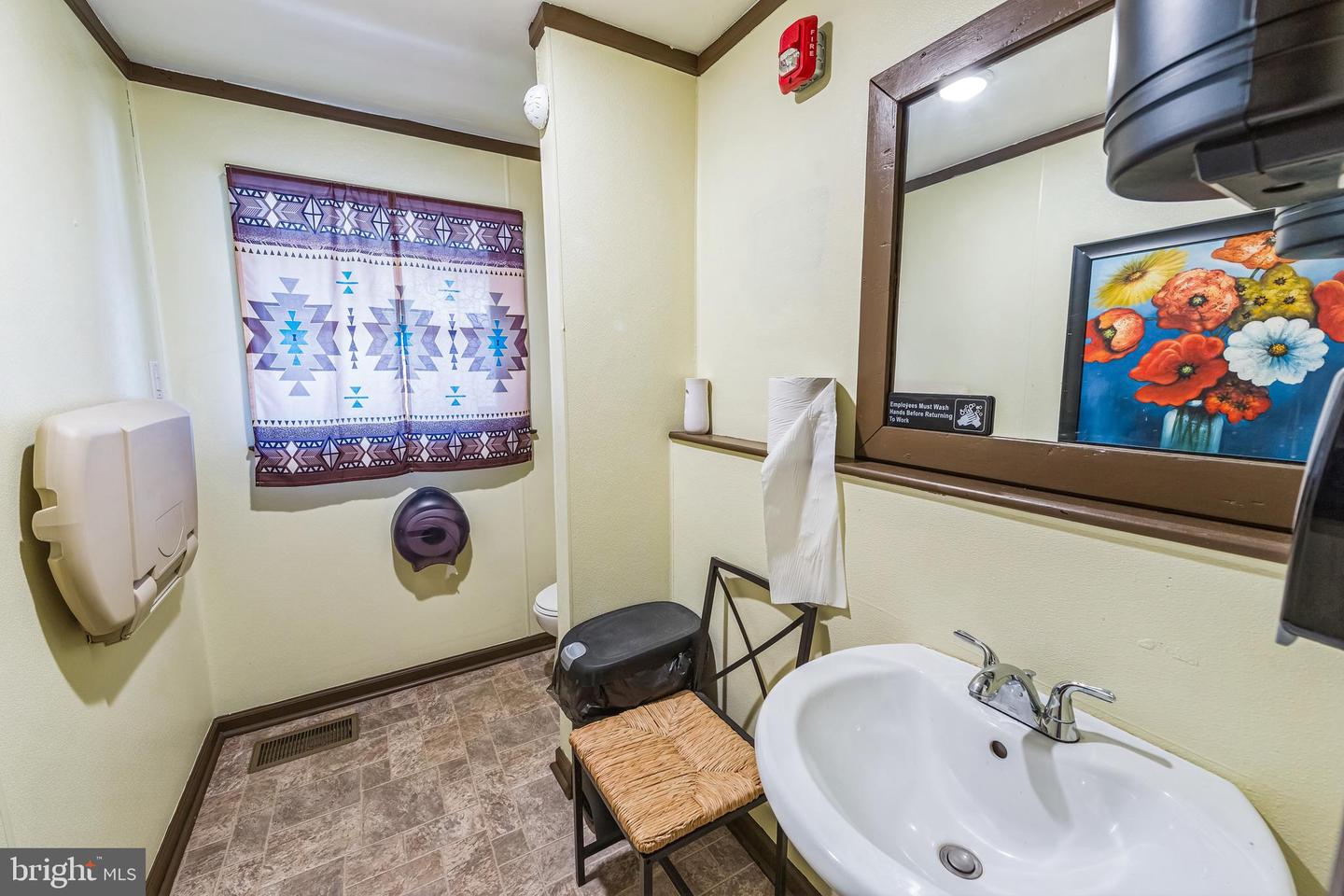209 Property Photo 35