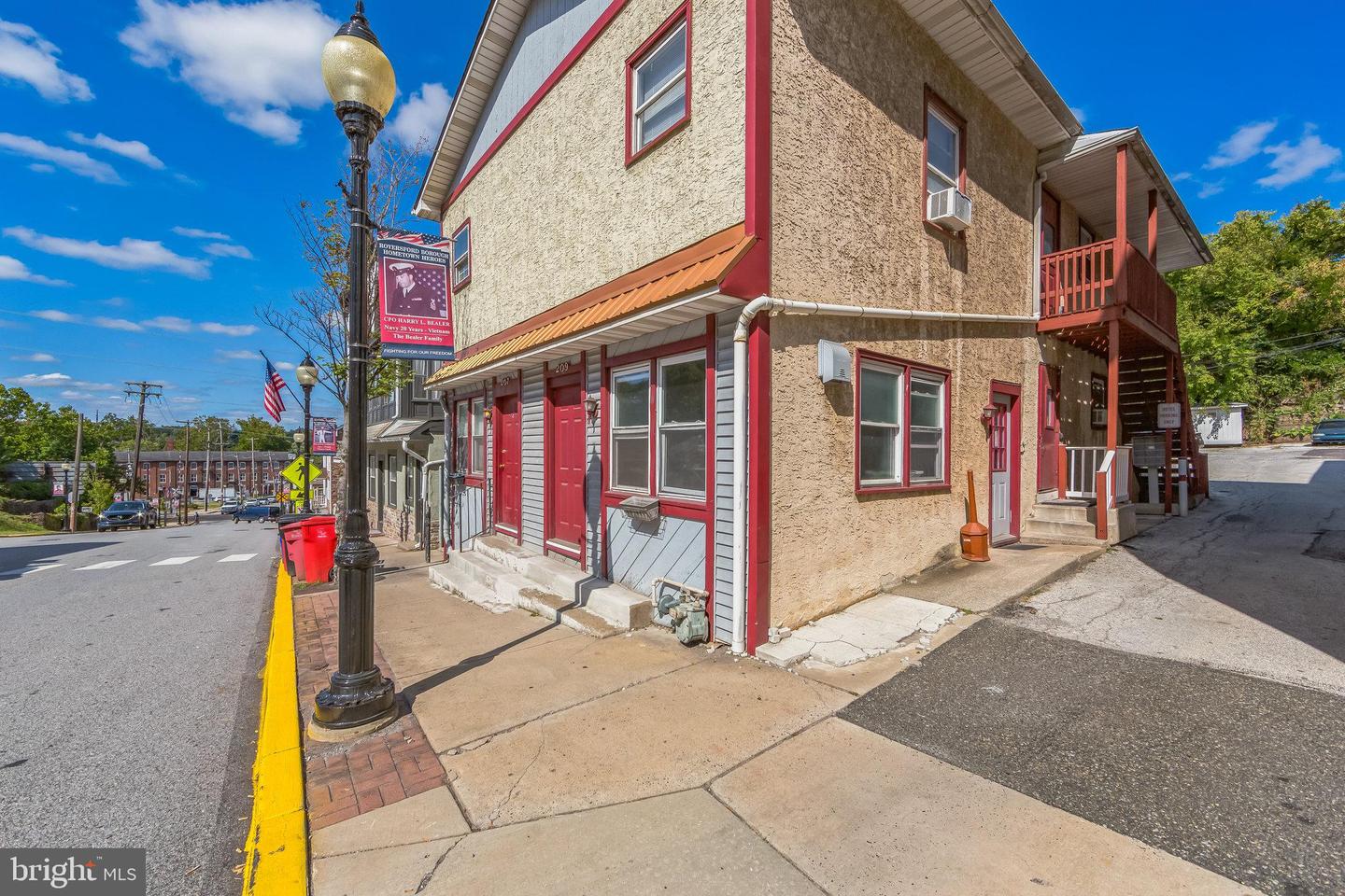 209 Property Photo 61