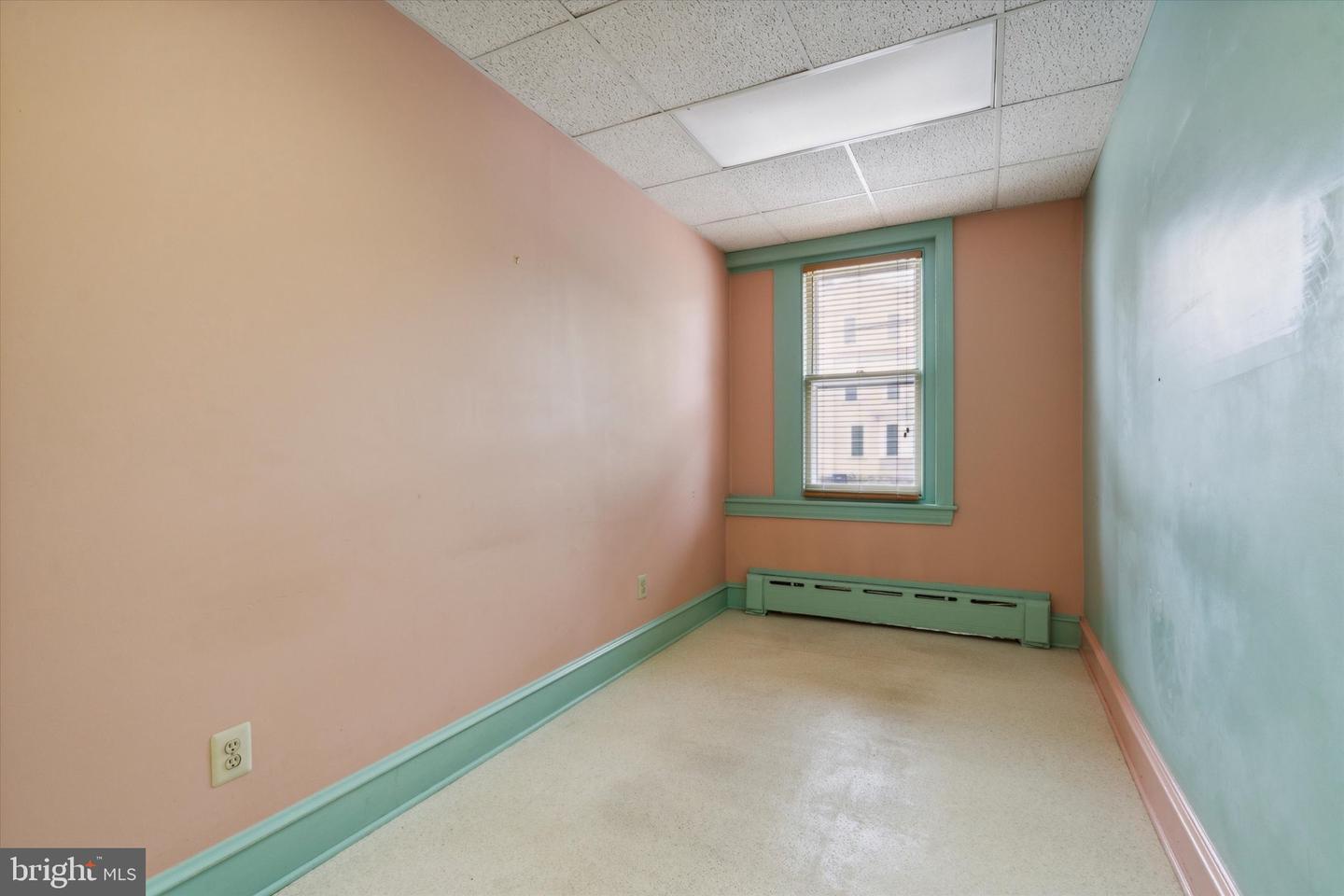 1102 Fayette St Property Photo 12