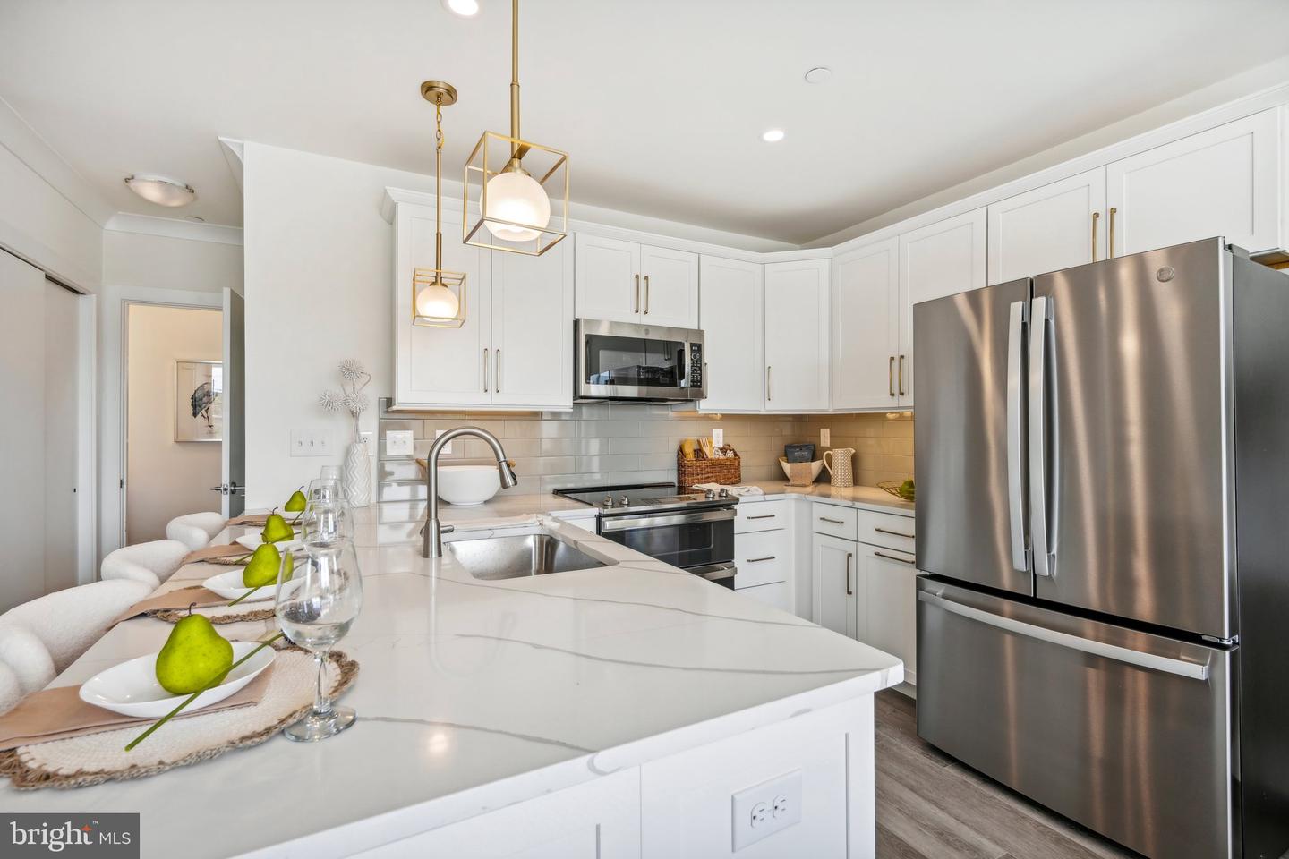 927 Riverplace Drive #27h Property Photo 10