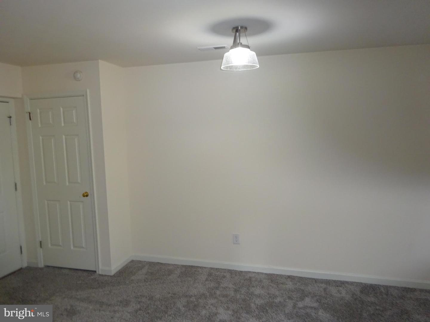 600 E Main St Property Photo 56
