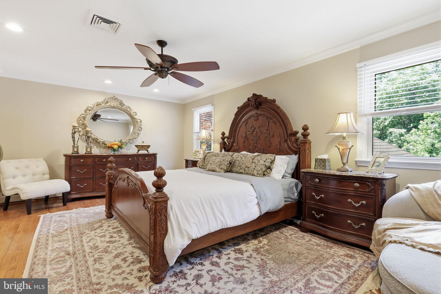 80 High Point W Property Photo 31