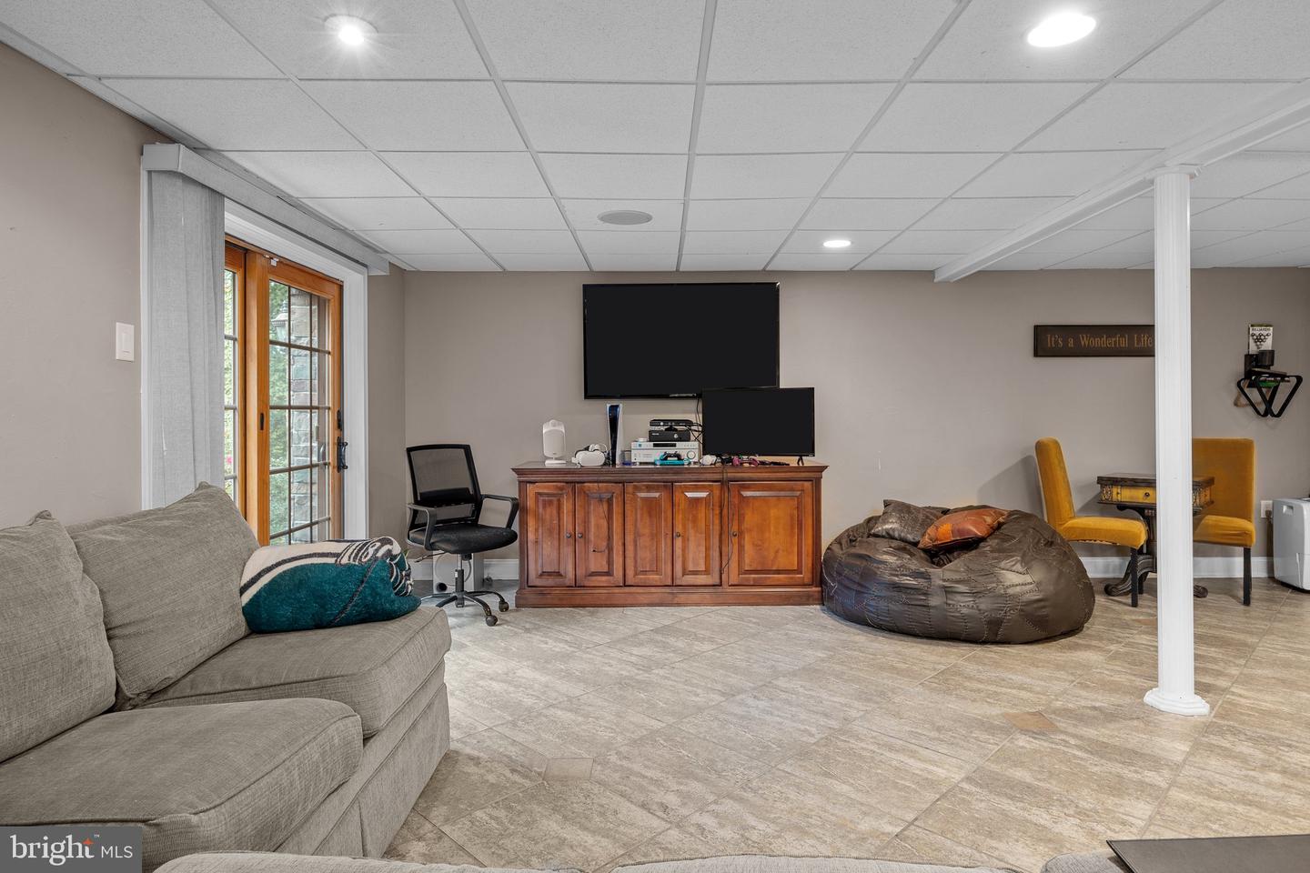 80 High Point W Property Photo 50
