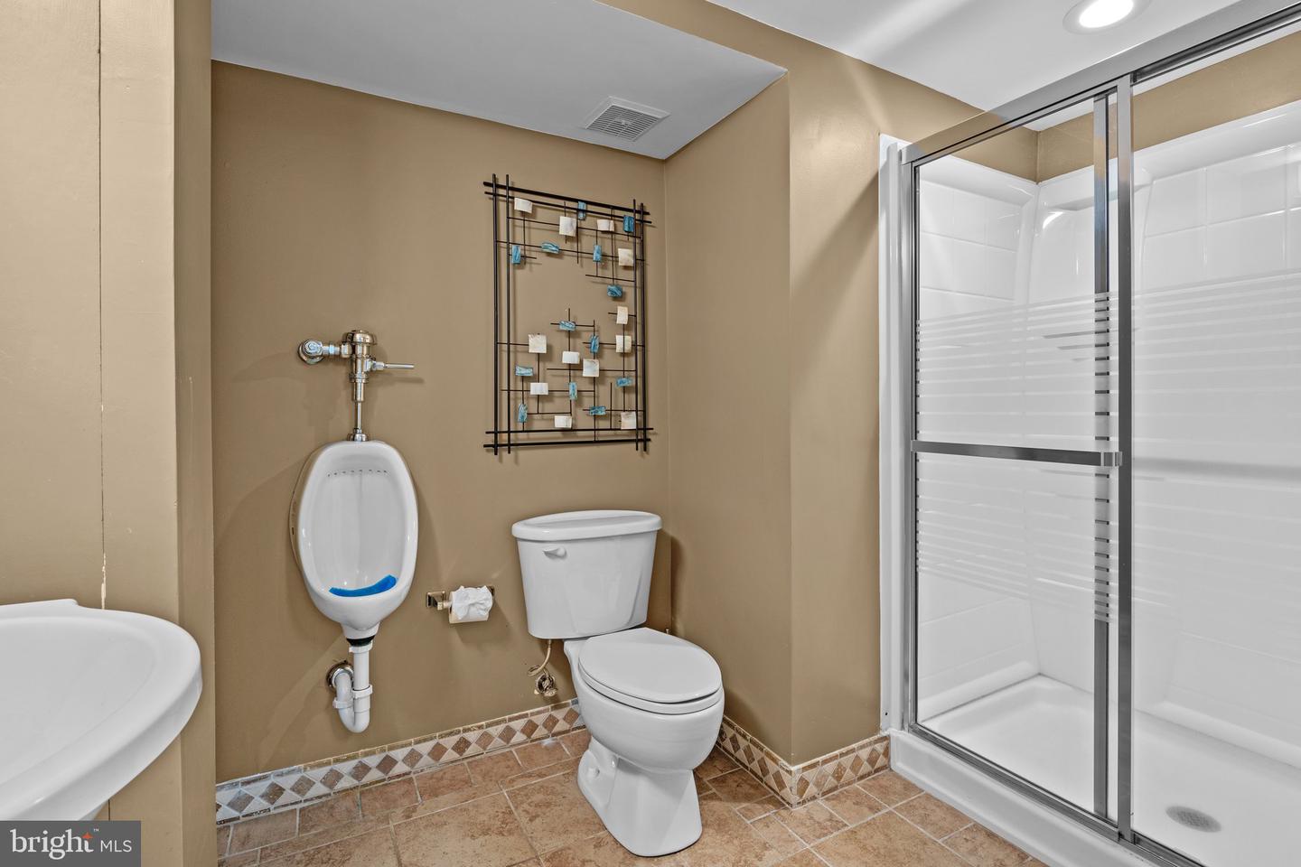 80 High Point W Property Photo 55