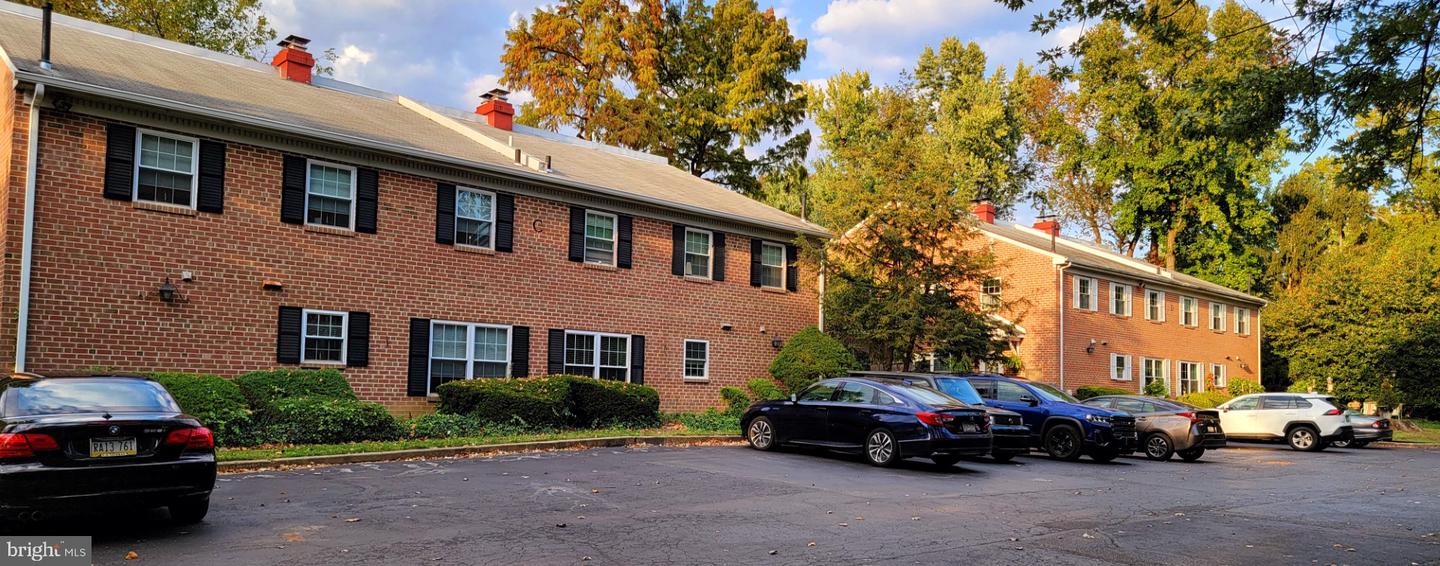 20 Haws Ln #k42 Property Photo 3