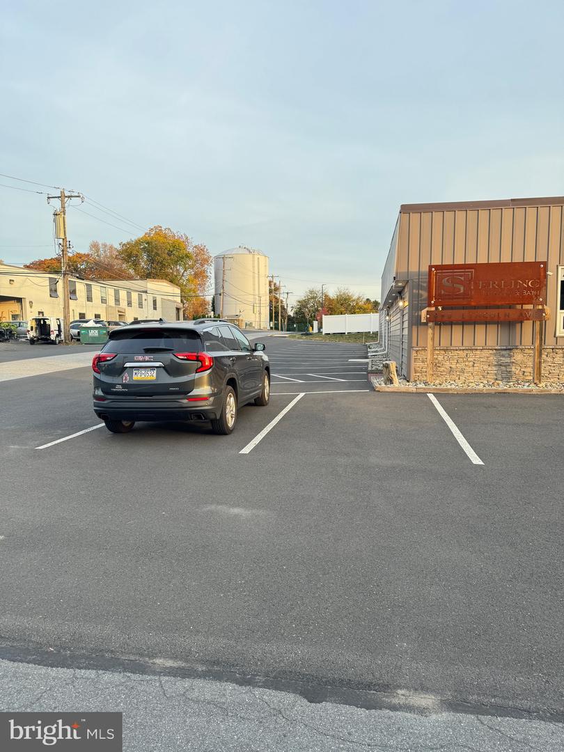 390 Lincoln Ave #c And D Property Photo 17