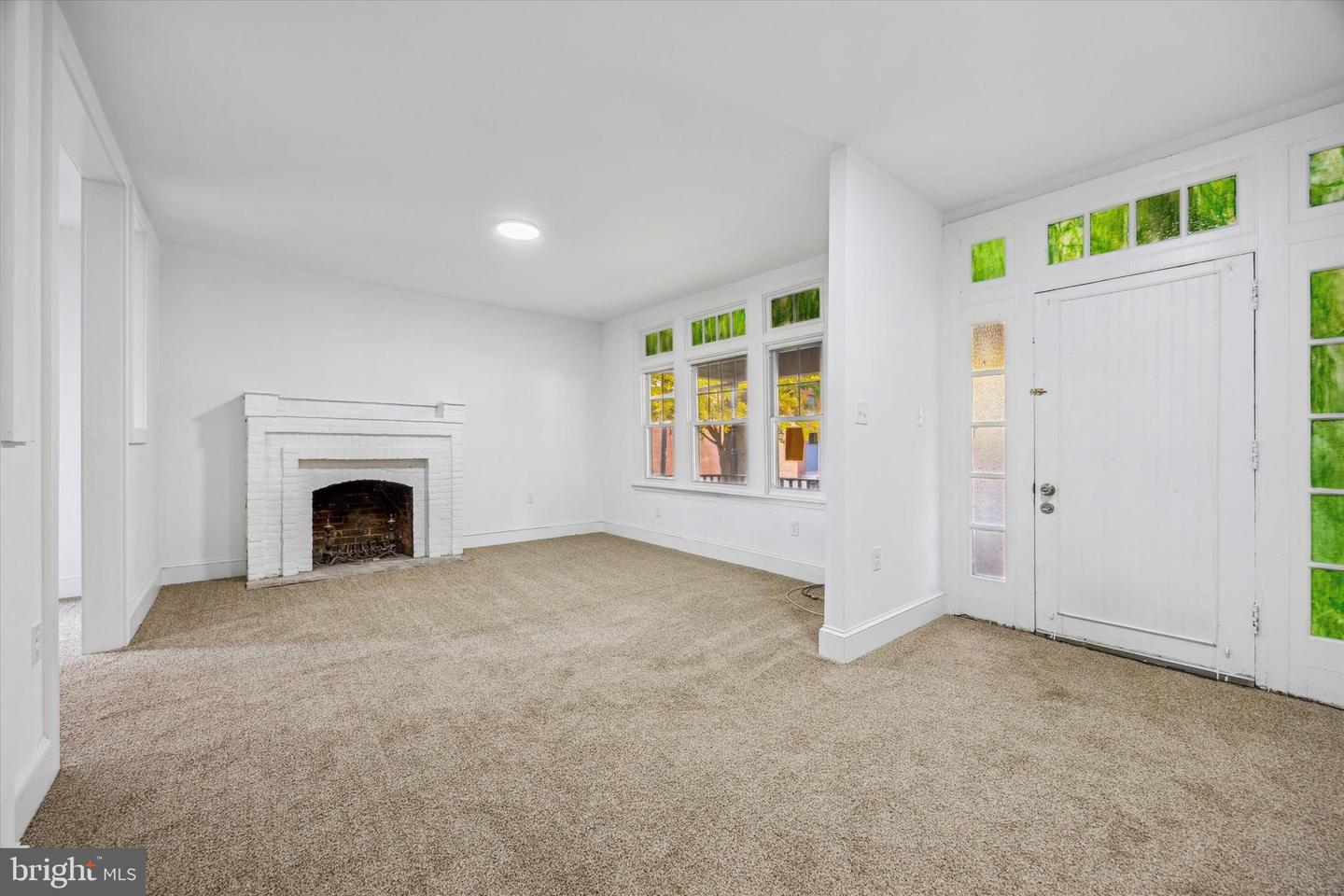 110 S Franklin St Property Photo 6