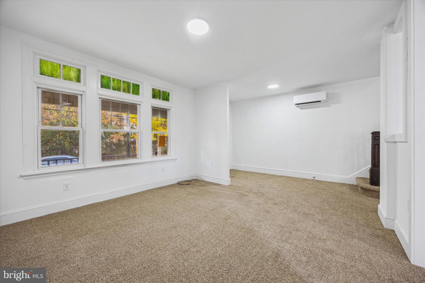 110 S Franklin St Property Photo 7