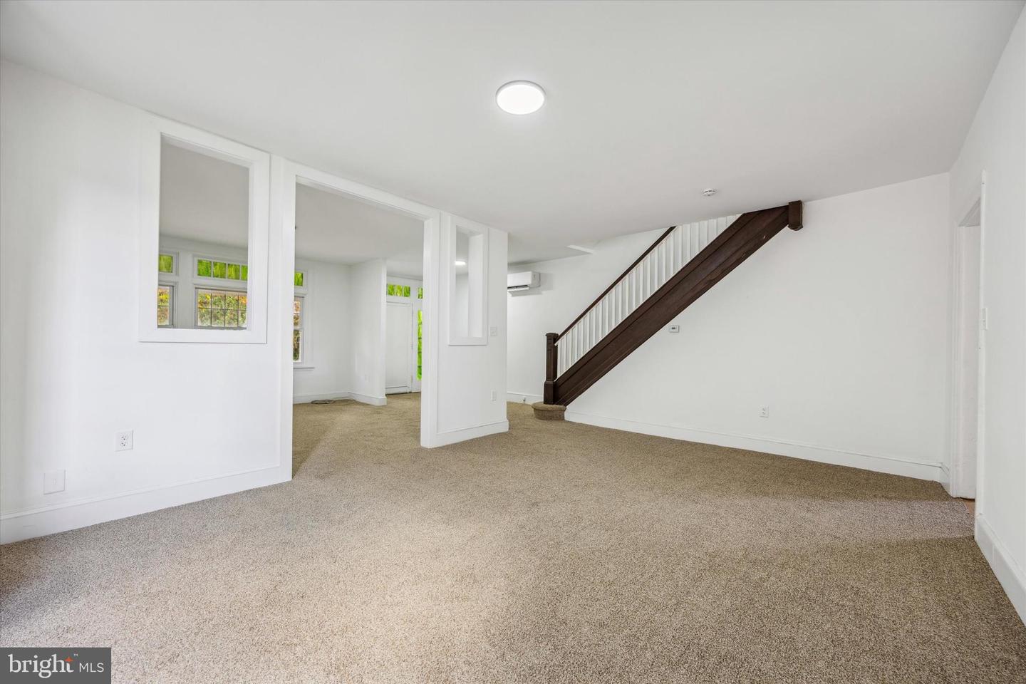 110 S Franklin St Property Photo 11