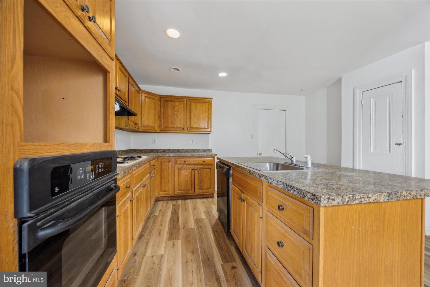 110 S Franklin St Property Photo 15