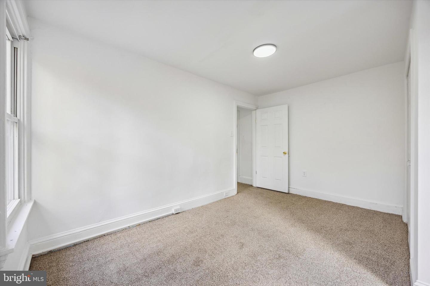 110 S Franklin St Property Photo 26