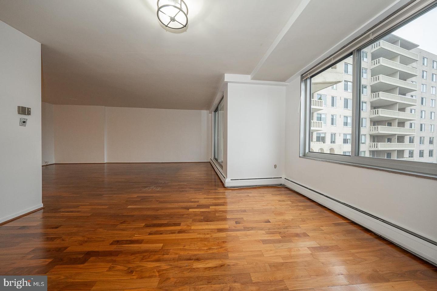 191 Presidential Blvd #r-402 Property Photo 11