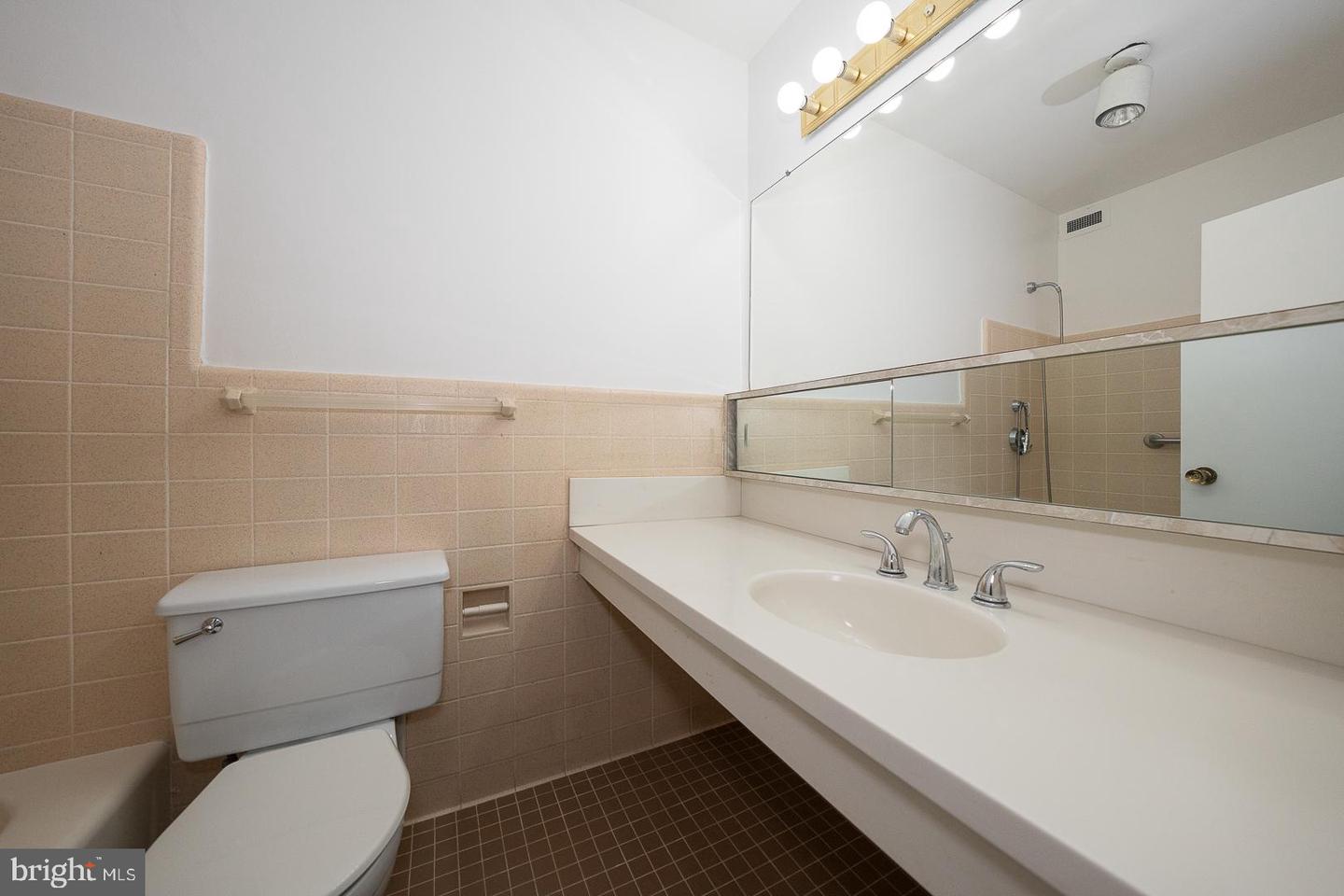 191 Presidential Blvd #r-402 Property Photo 15