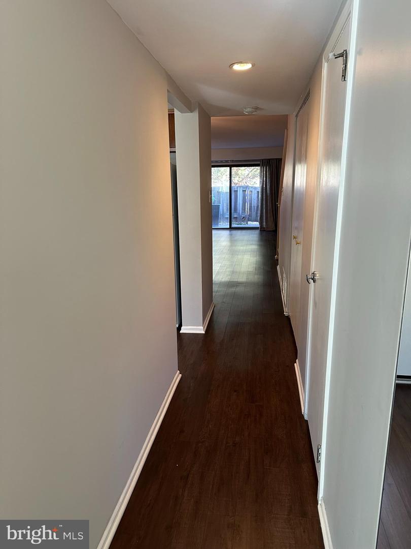 412 Stonybrook #412 Property Photo 4