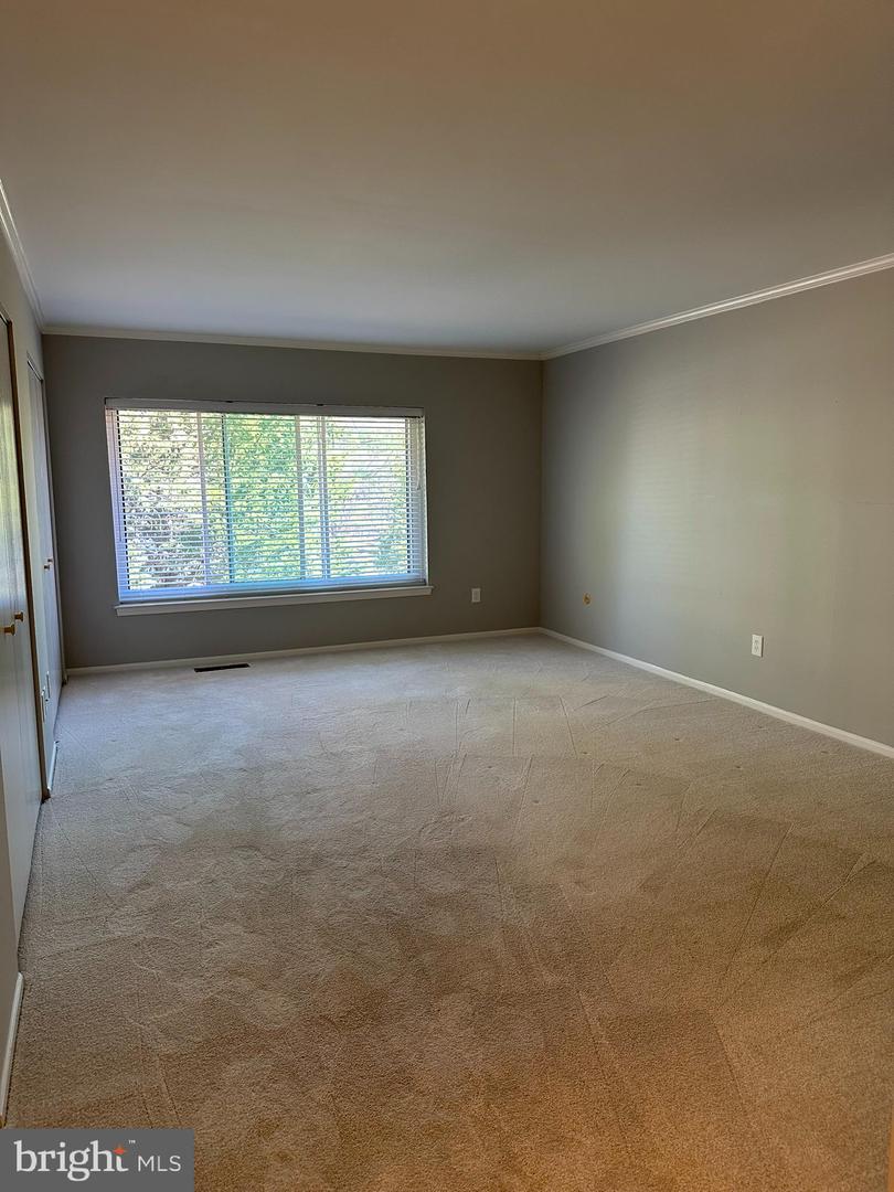412 Stonybrook #412 Property Photo 17