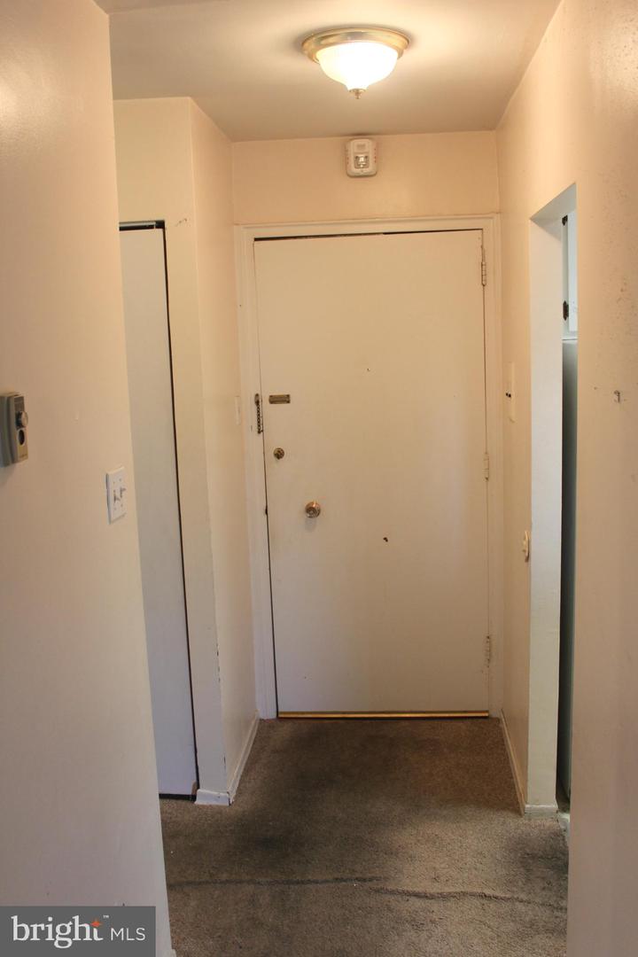 1570 The Fairway #507e Property Photo 6