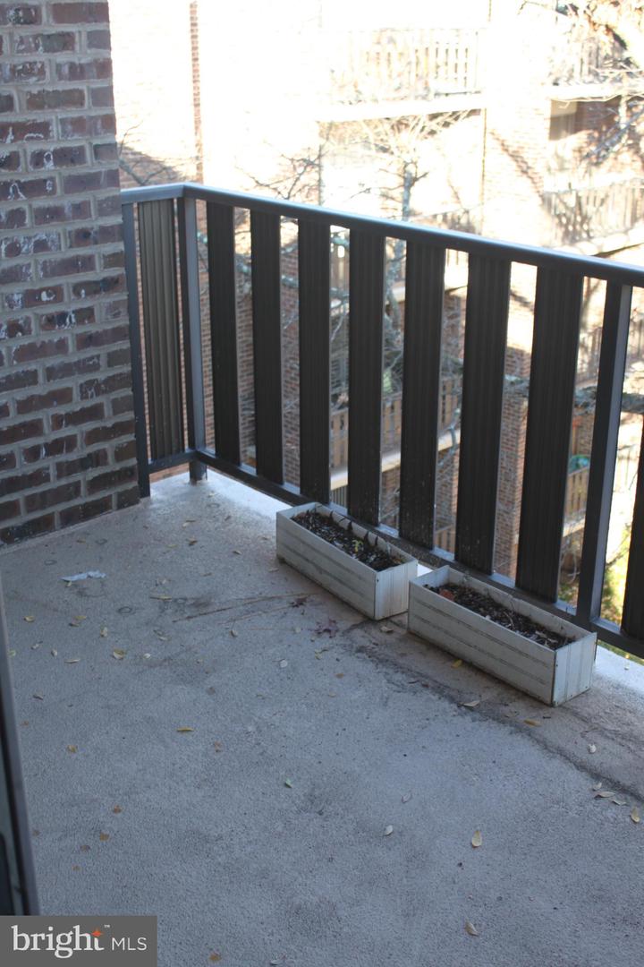 1570 The Fairway #507e Property Photo 11