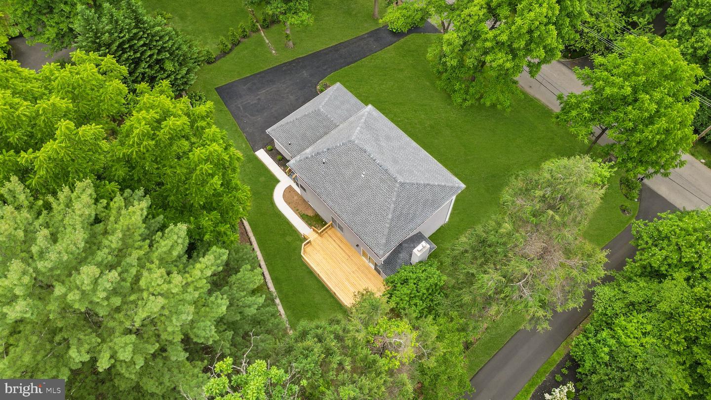 918 Andorra Rd Property Photo 62