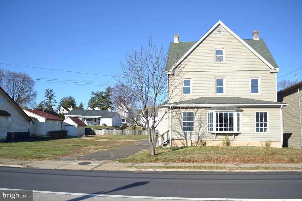 1664 Easton Rd Property Photo 2