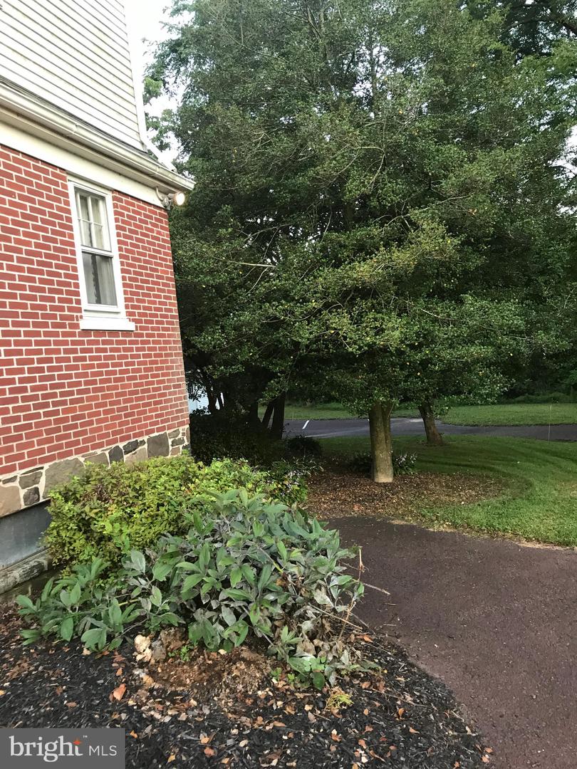 675 Harleysville Pike Property Photo 18