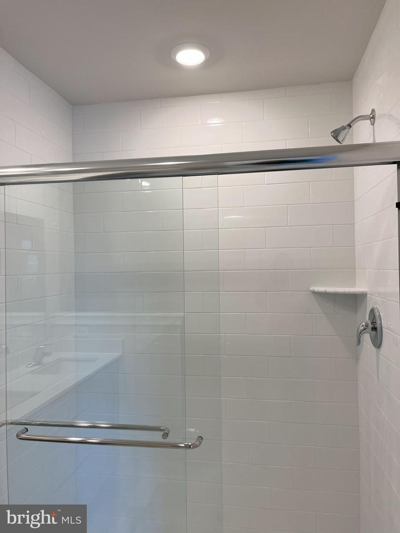 63 Continental Way Property Photo 31