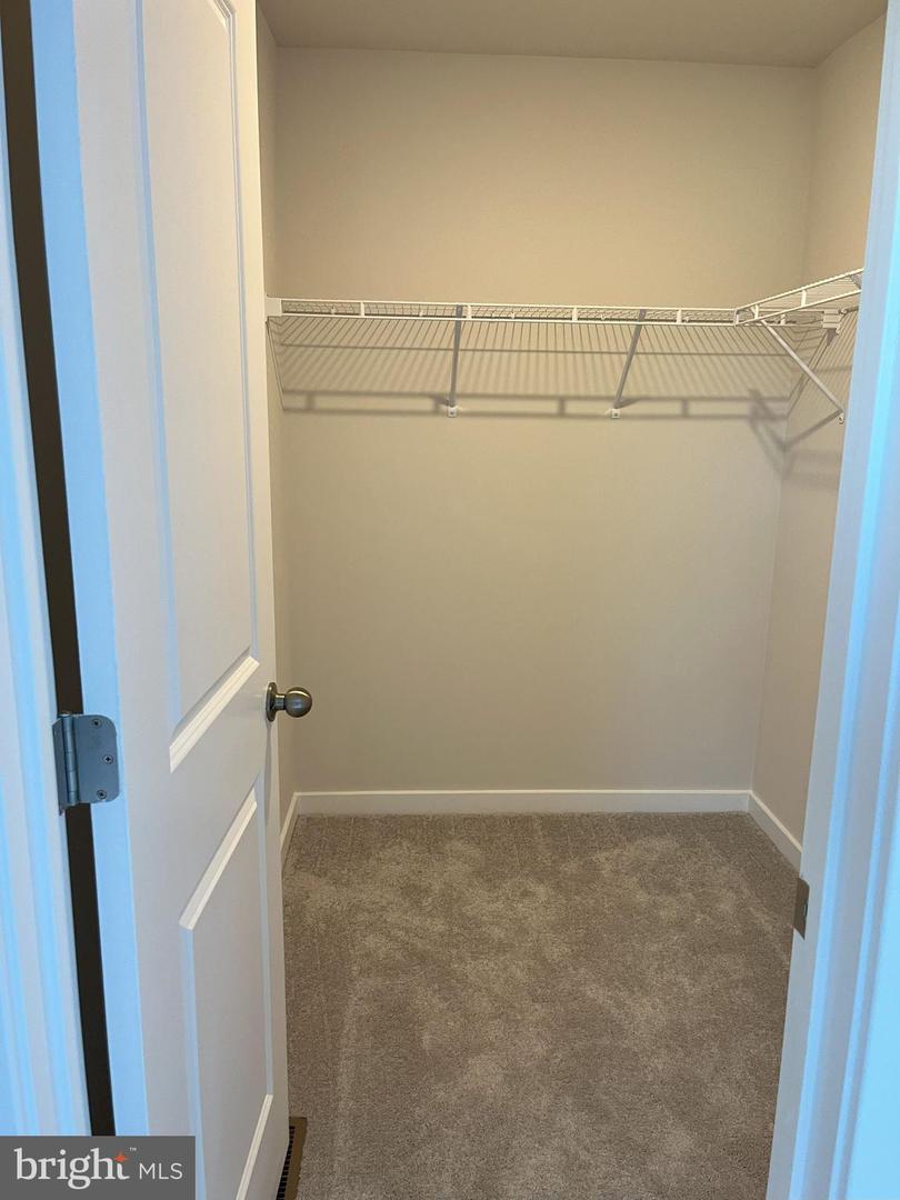 63 Continental Way Property Photo 49