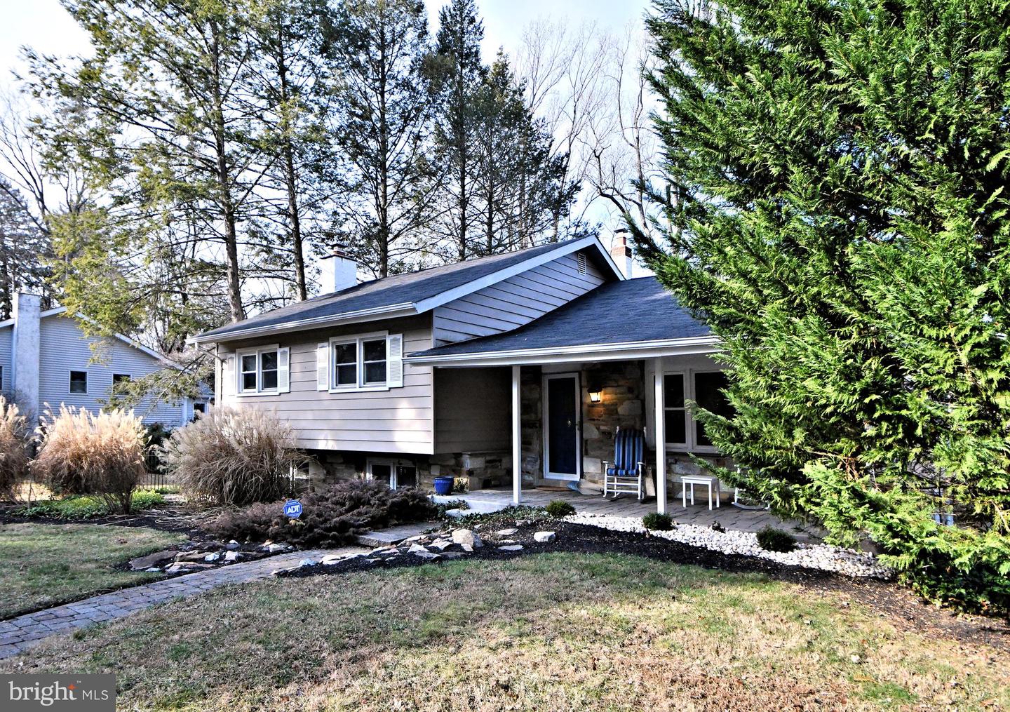 1152 Lindsay Ln Property Photo