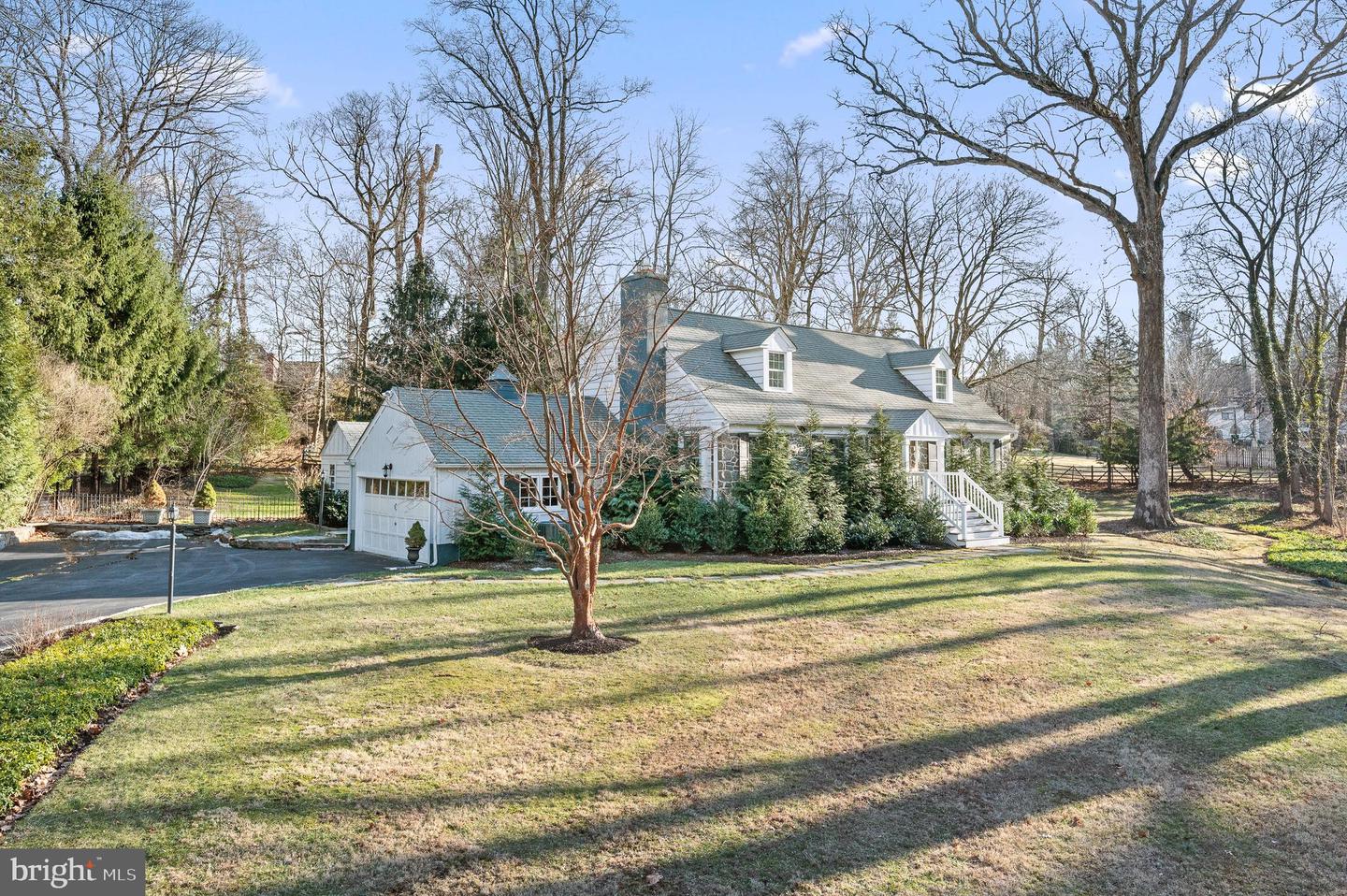 503 Spruce Ln N Property Photo