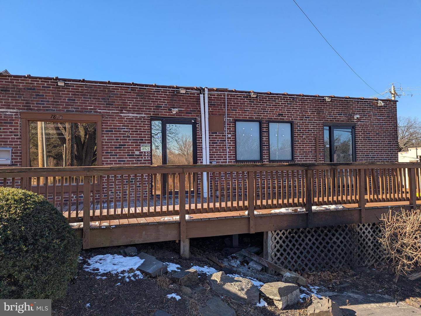 7852 Montgomery Ave Property Photo 12