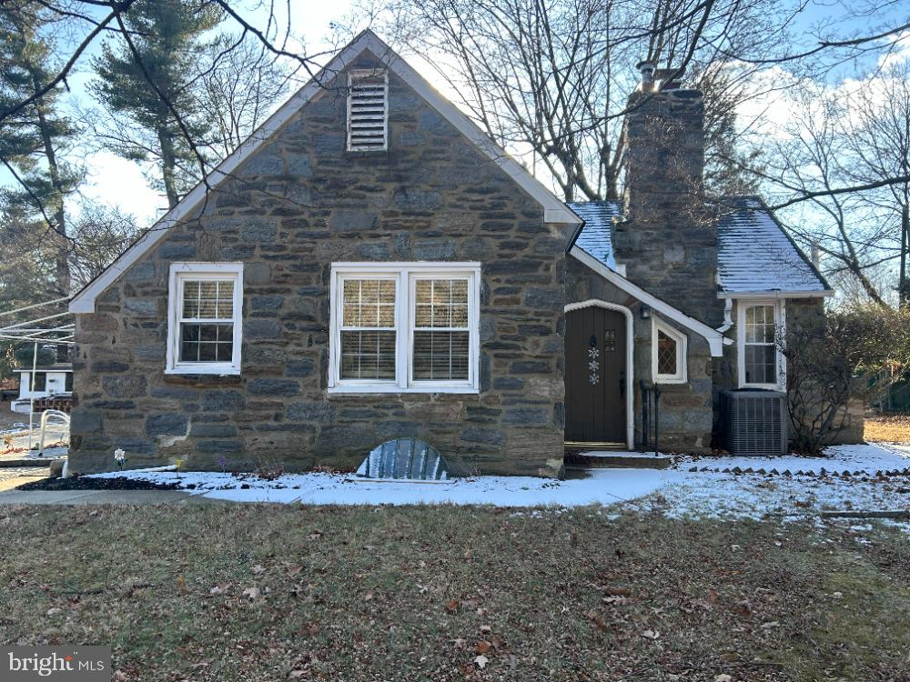 226 Ely Ave Property Photo