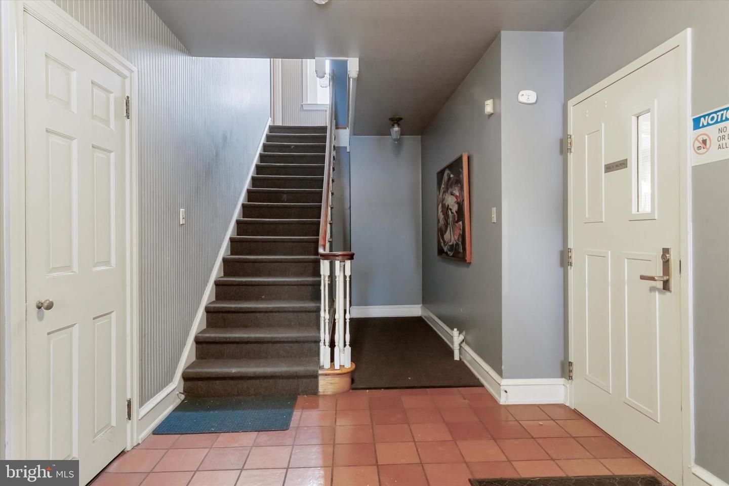 544 Haws Ave Property Photo 3