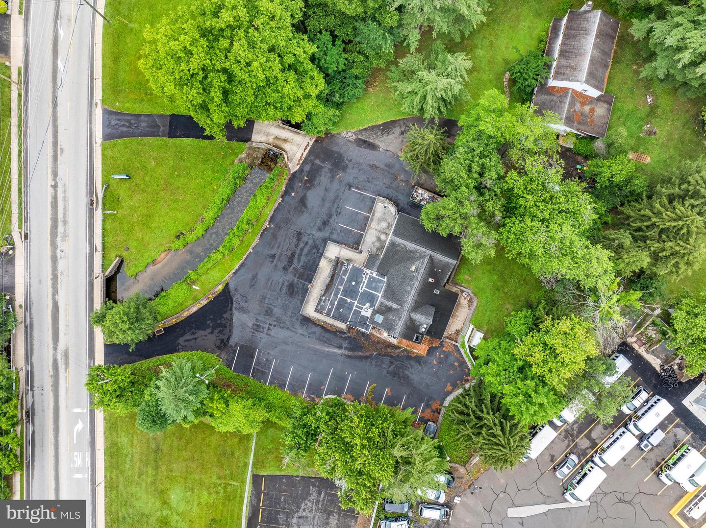 724 Fitzwatertown Rd Property Photo 41