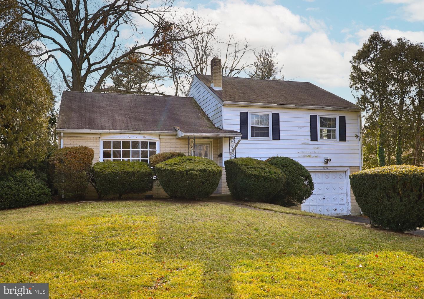 1049 Hollytree Rd Property Photo