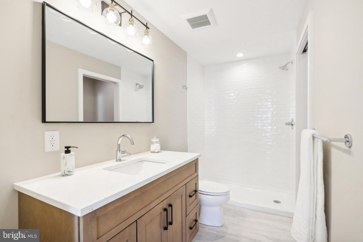 1096-1118 E Willow Grove Ave #lot 10 Property Photo 31