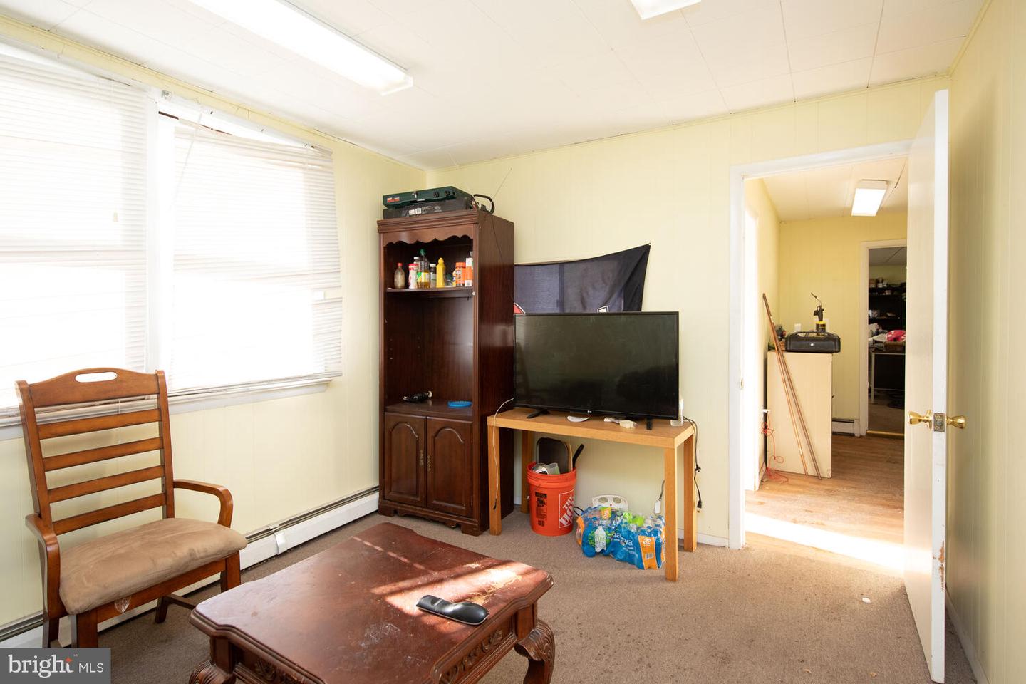 420 W Poplar St Property Photo 18