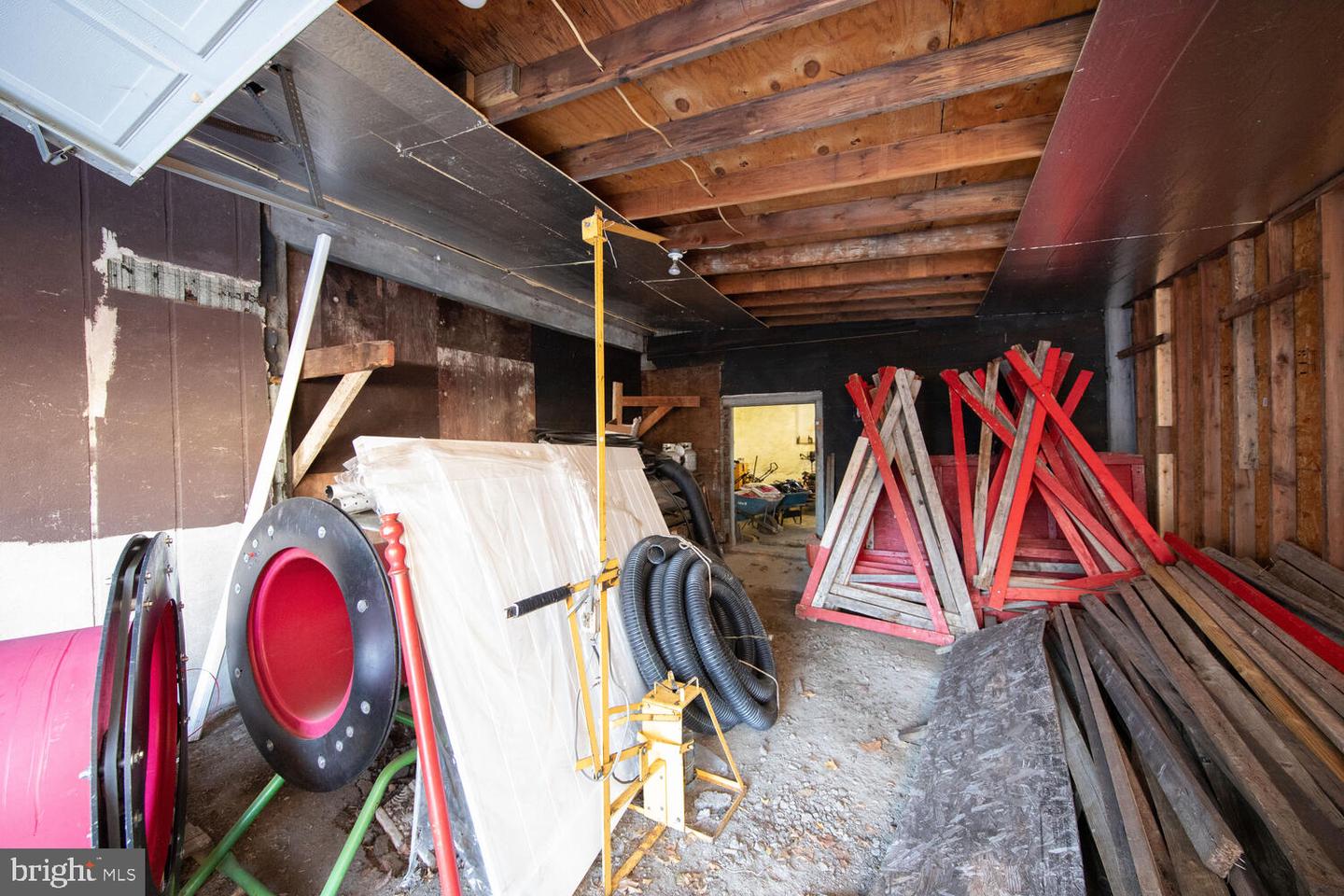420 W Poplar St Property Photo 34